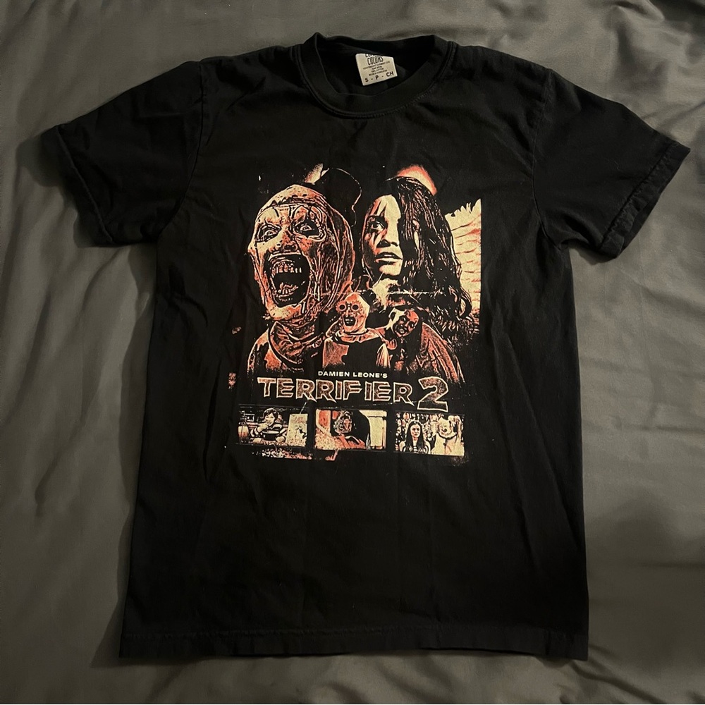 Terrifier 2 Small Men’s/Unisex Graphic Tee Horror T-shirt Art the clown Leone